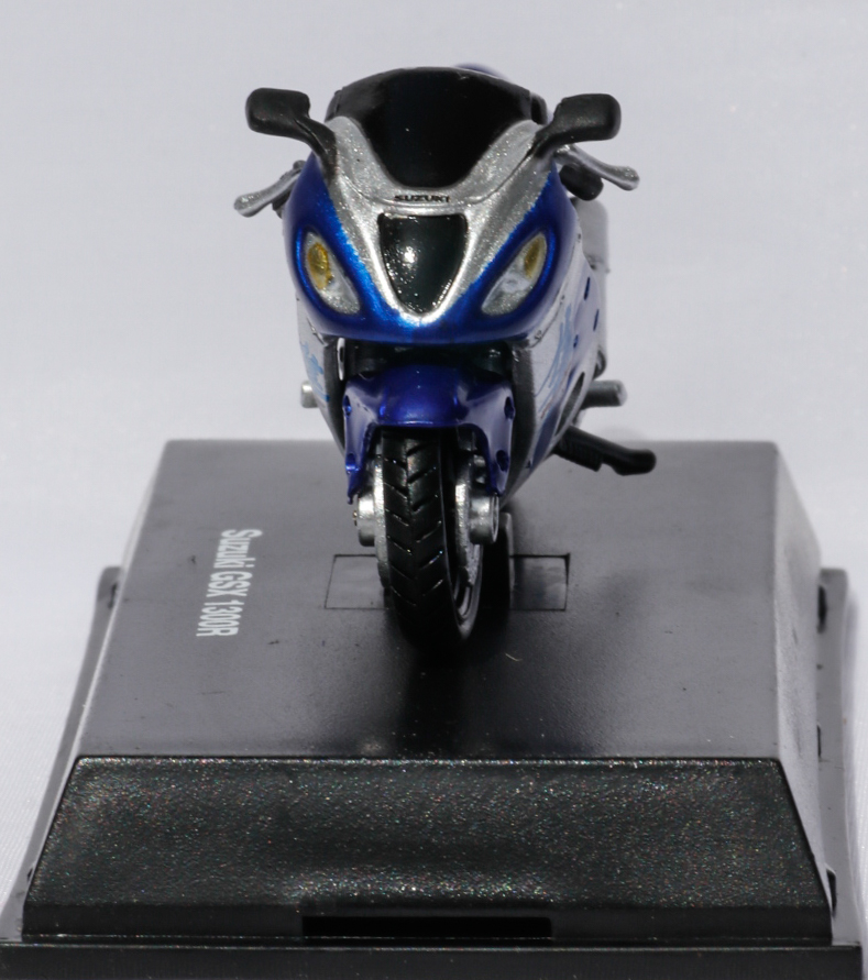 Newray 1-32 Suzuki GSX1300R